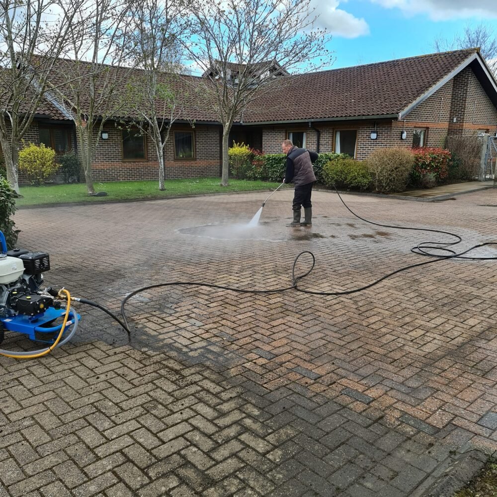 driveway cleaning aylesbury